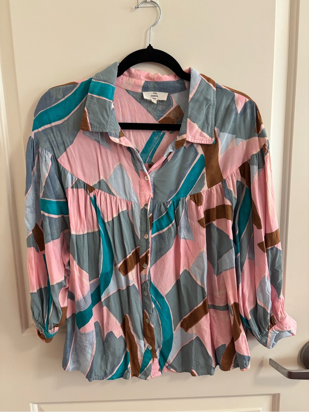 Entro Button-Front Women's 3/4 Sleeve Blouse in Pink & Teal, Abstract Print